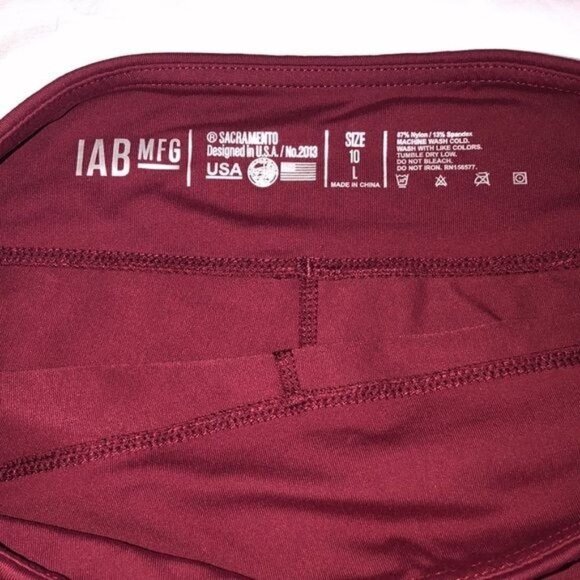 IAB 3" No Ride Shorts Windsor Wine Arrows Size Large 10 Yoga Athletic Workout - Picture 4 of 9